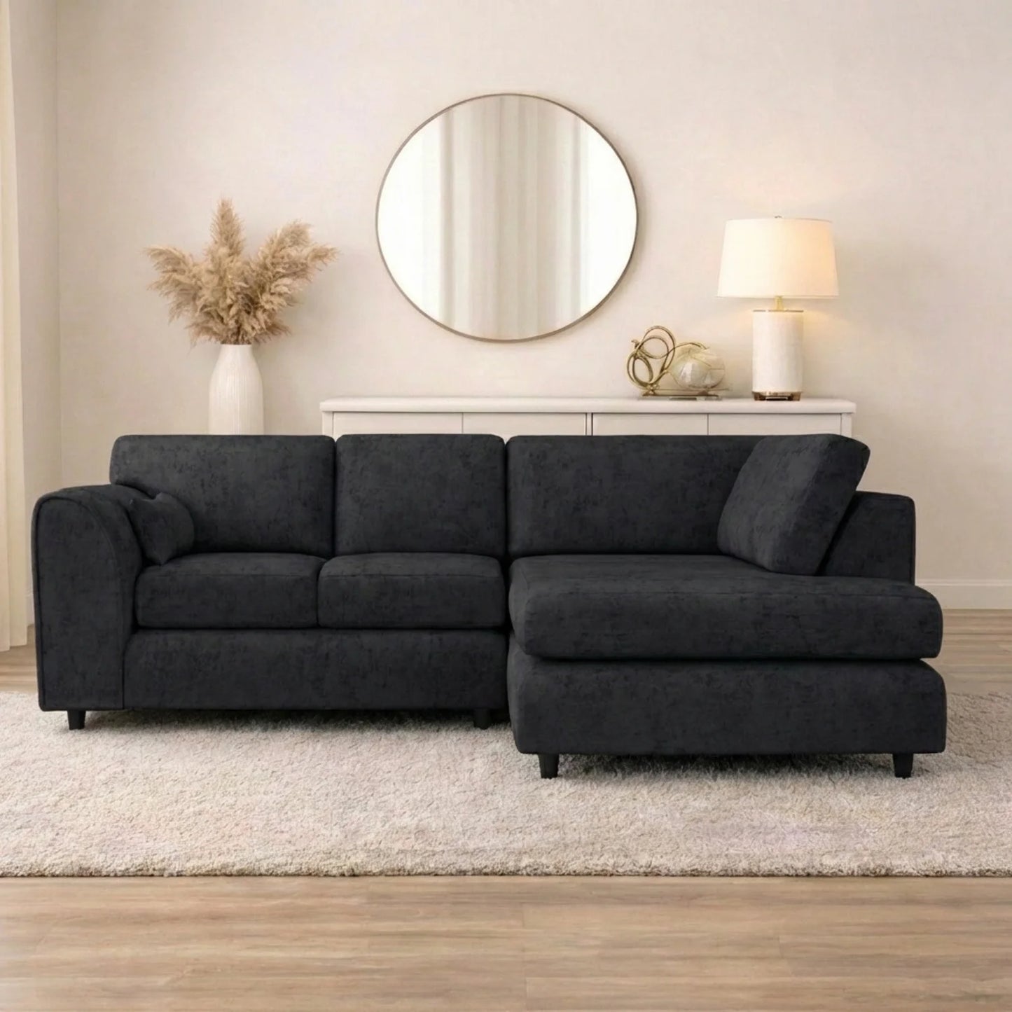 Right Hand Facing Black